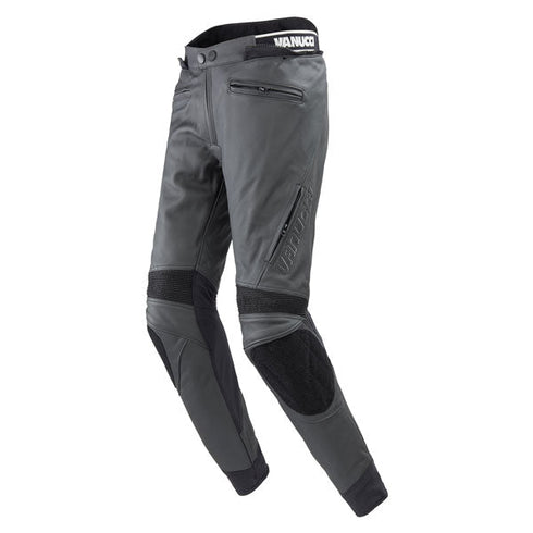 Motorrad-Lederhose professionell reinigen & imprägnieren